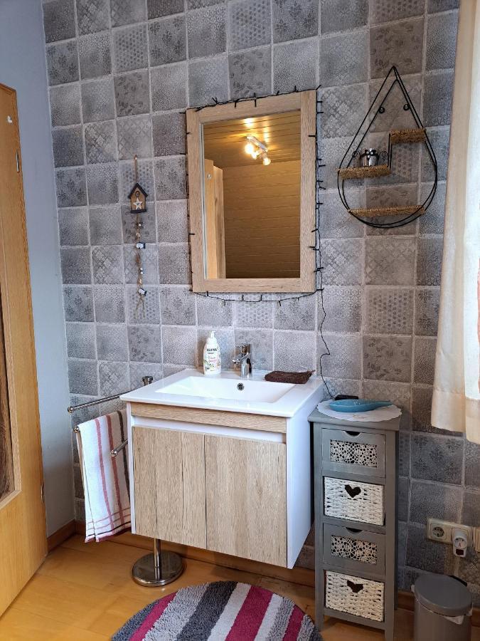 Ferienwohnung Sonja Mit Garten Und Freisitz Steinwiesen Eksteriør billede